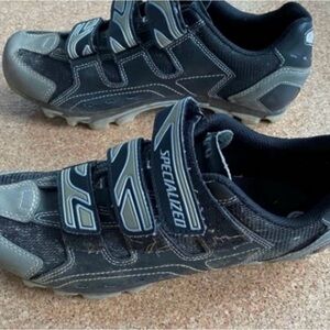 Specialized Black and Gray Cycling Shoes